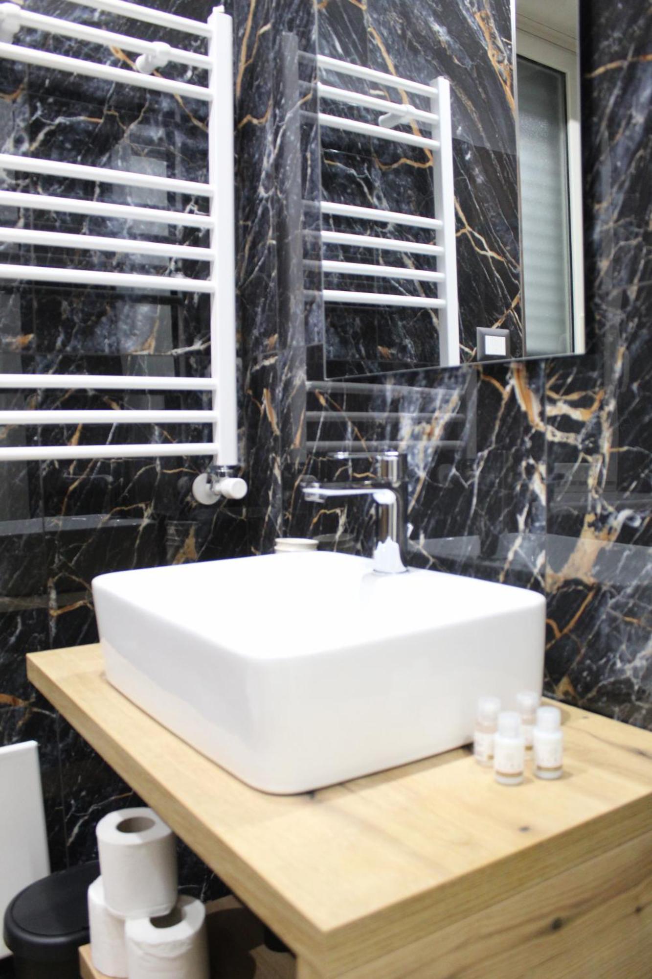 Blackwoody Contemporary - Centro Storico Maison d'hôtes *